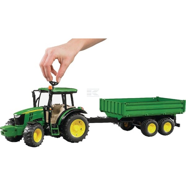 Ciągnik John Deere 5115M z przyczepą, Bruder U02108 | Exvi